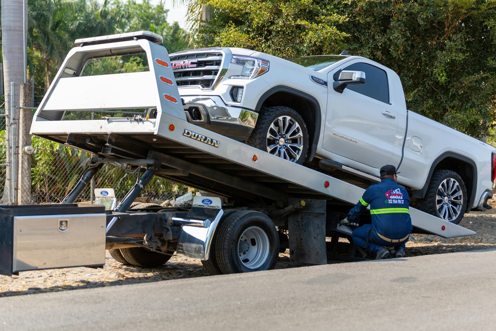 Tow Truck Experts img