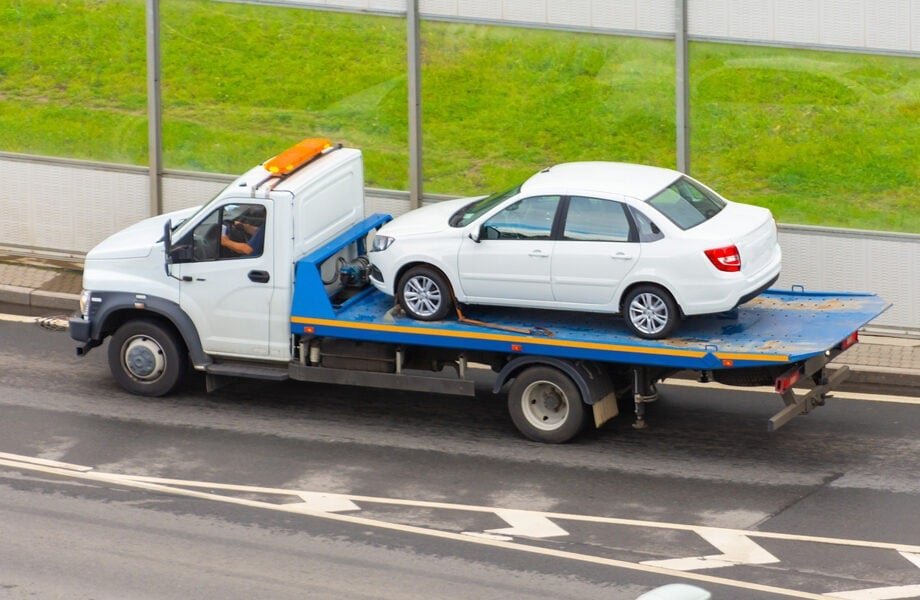 Tow Truck Services in Aurora img