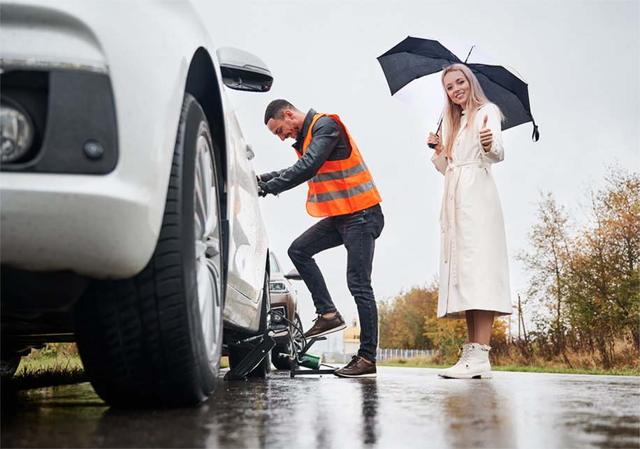 Having-Roadside-Assistance-in-Aurora-Image