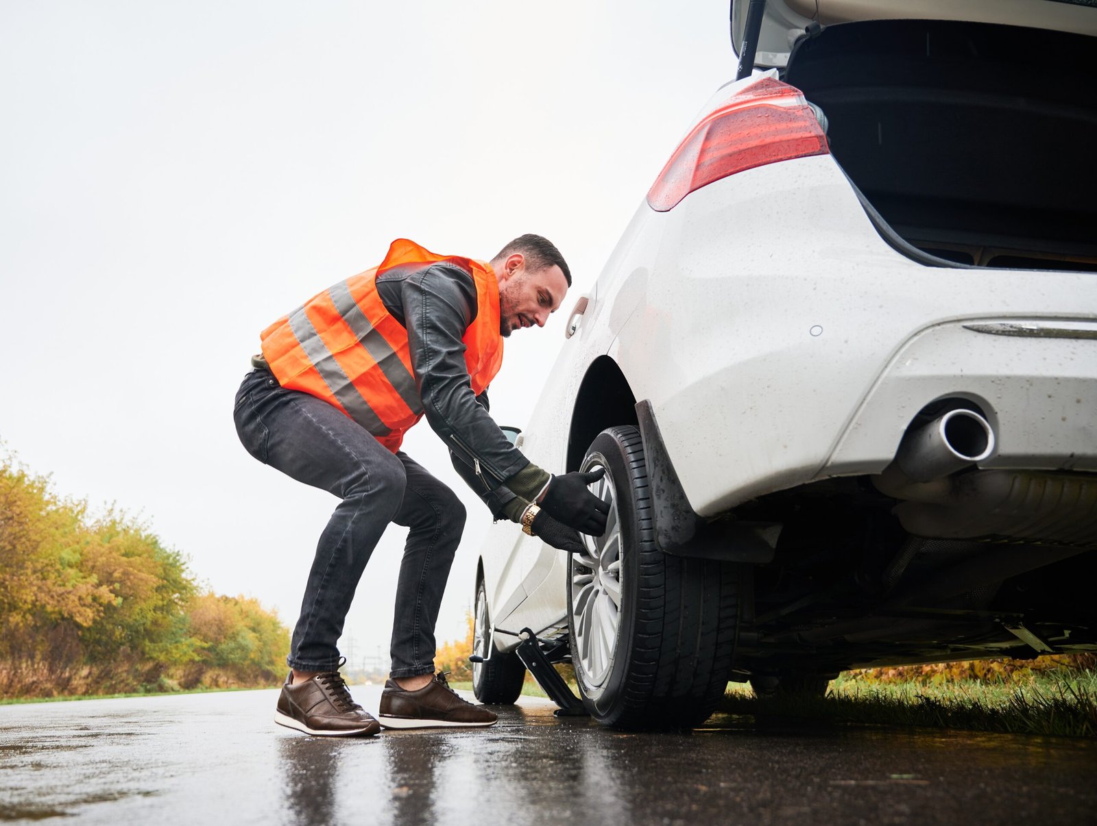 How Can Towing Services Littleton Co Assist Drivers Quickly